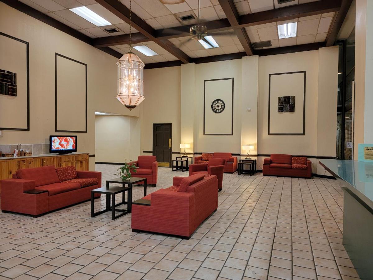 Rest Inn - Extended Stay, I-40 Airport, Wedding & Event Center Amarillo Exteriér fotografie