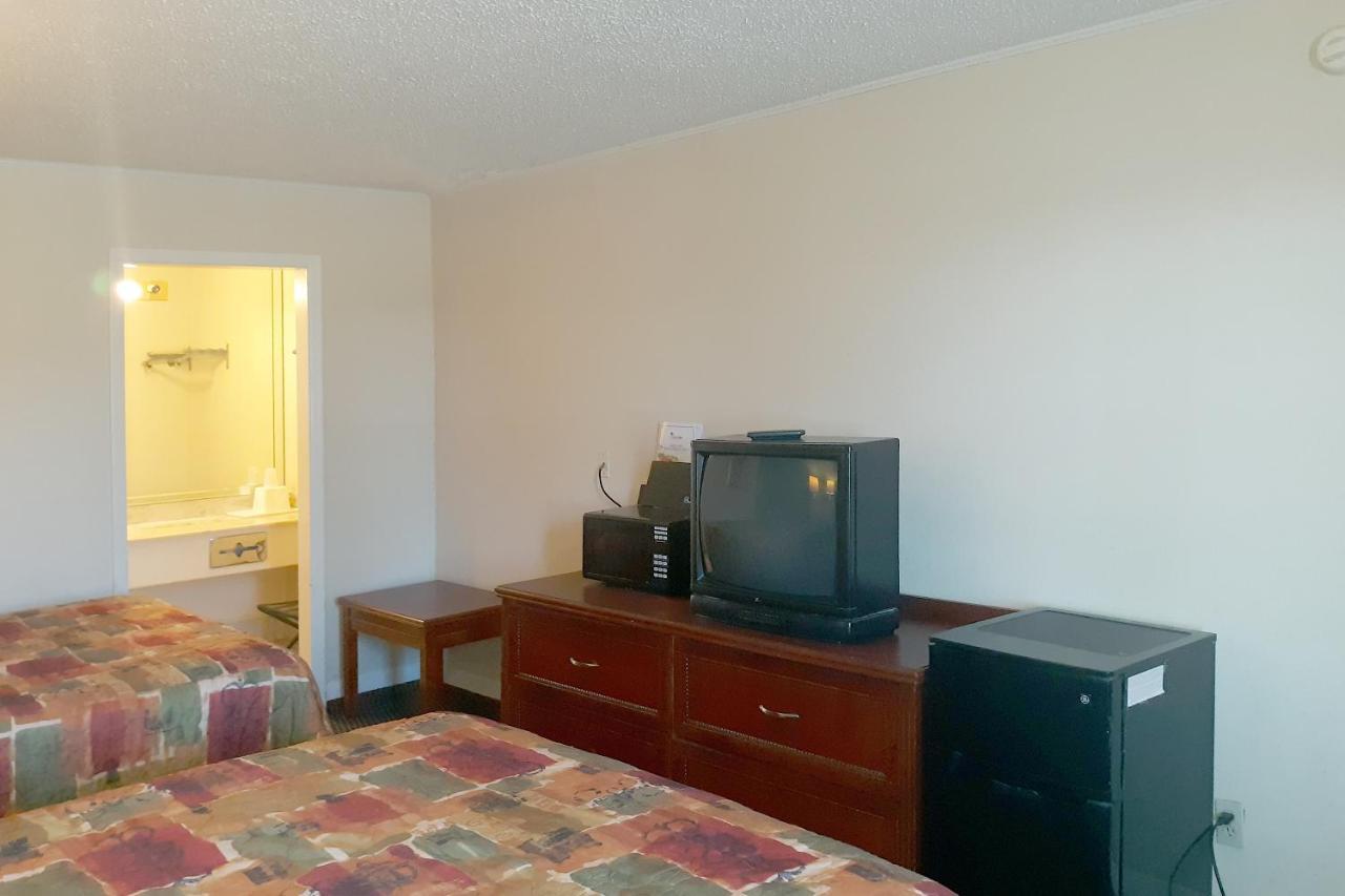 Rest Inn - Extended Stay, I-40 Airport, Wedding & Event Center Amarillo Exteriér fotografie
