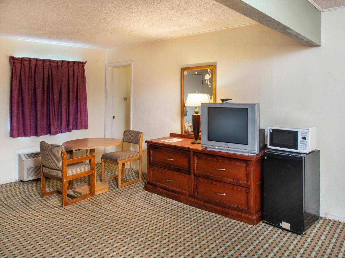 Rest Inn - Extended Stay, I-40 Airport, Wedding & Event Center Amarillo Exteriér fotografie
