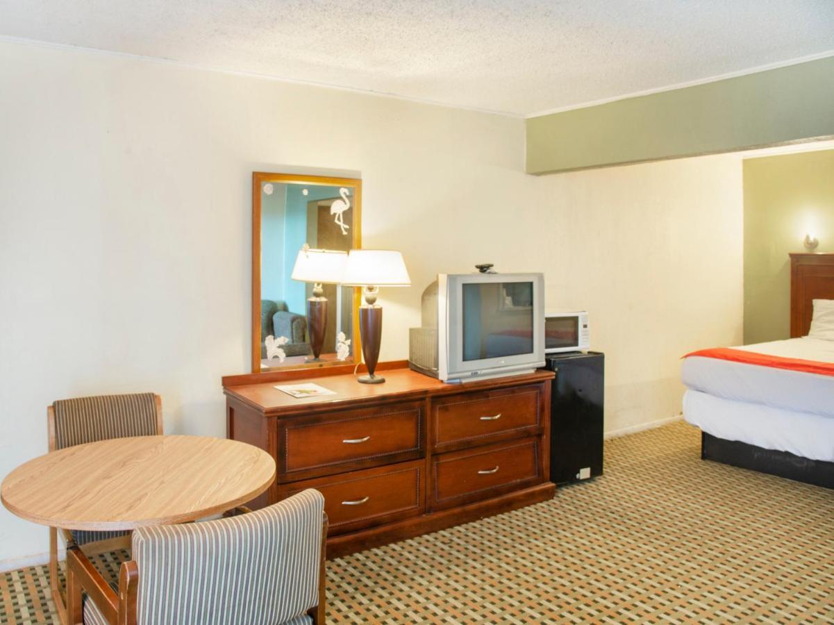 Rest Inn - Extended Stay, I-40 Airport, Wedding & Event Center Amarillo Exteriér fotografie
